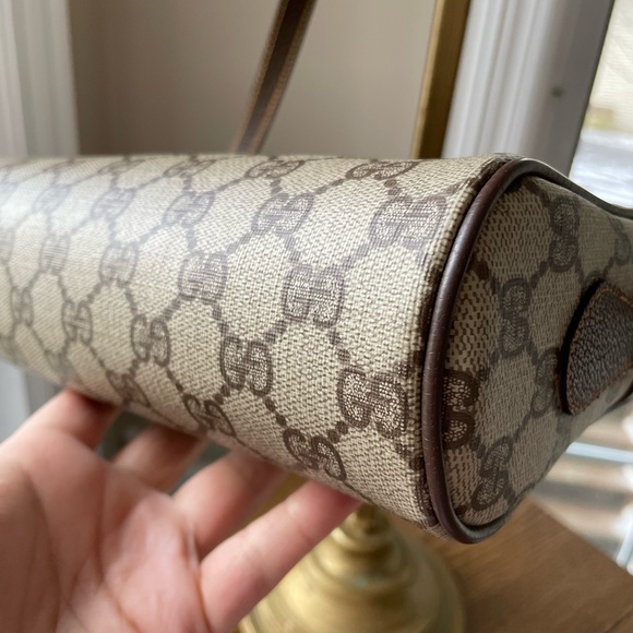 💕Vintage Gucci Crossbody - Picture 9 of 13